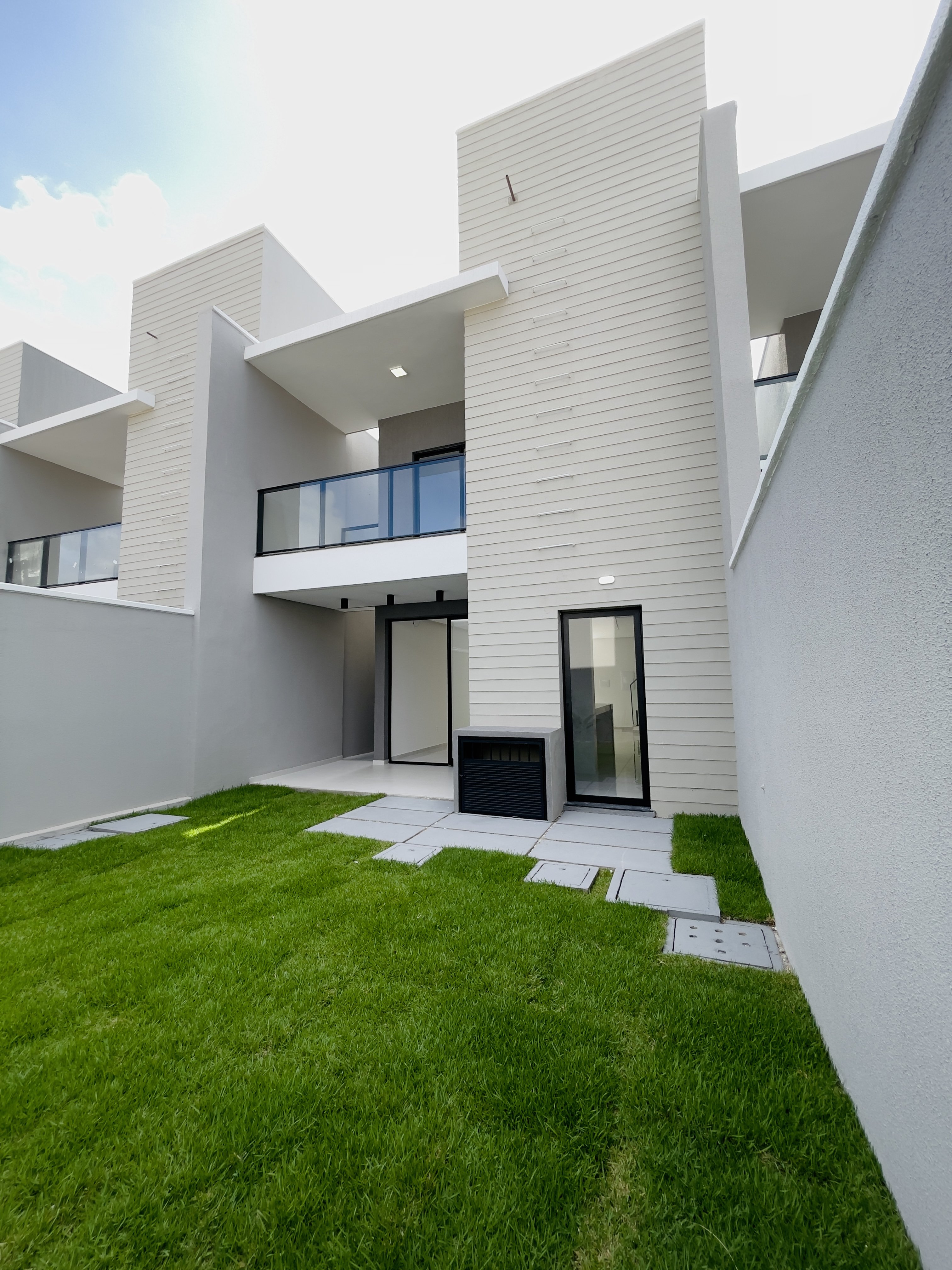 Casa à venda com 4 quartos, 4 suítes, 3 vagas e 152m² no Tamatanduba, Eusébio (CE) — foto 2 de 20
