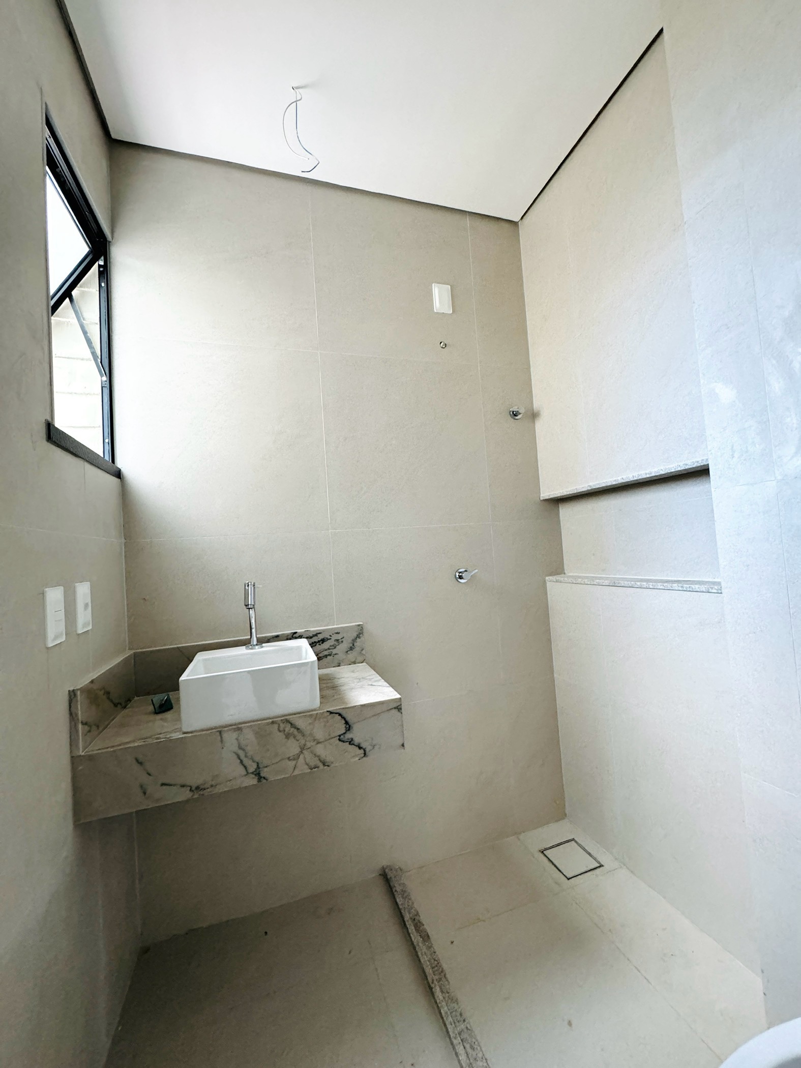 Casa à venda com 4 quartos, 4 suítes, 3 vagas e 152m² no Tamatanduba, Eusébio (CE) — foto 12 de 20
