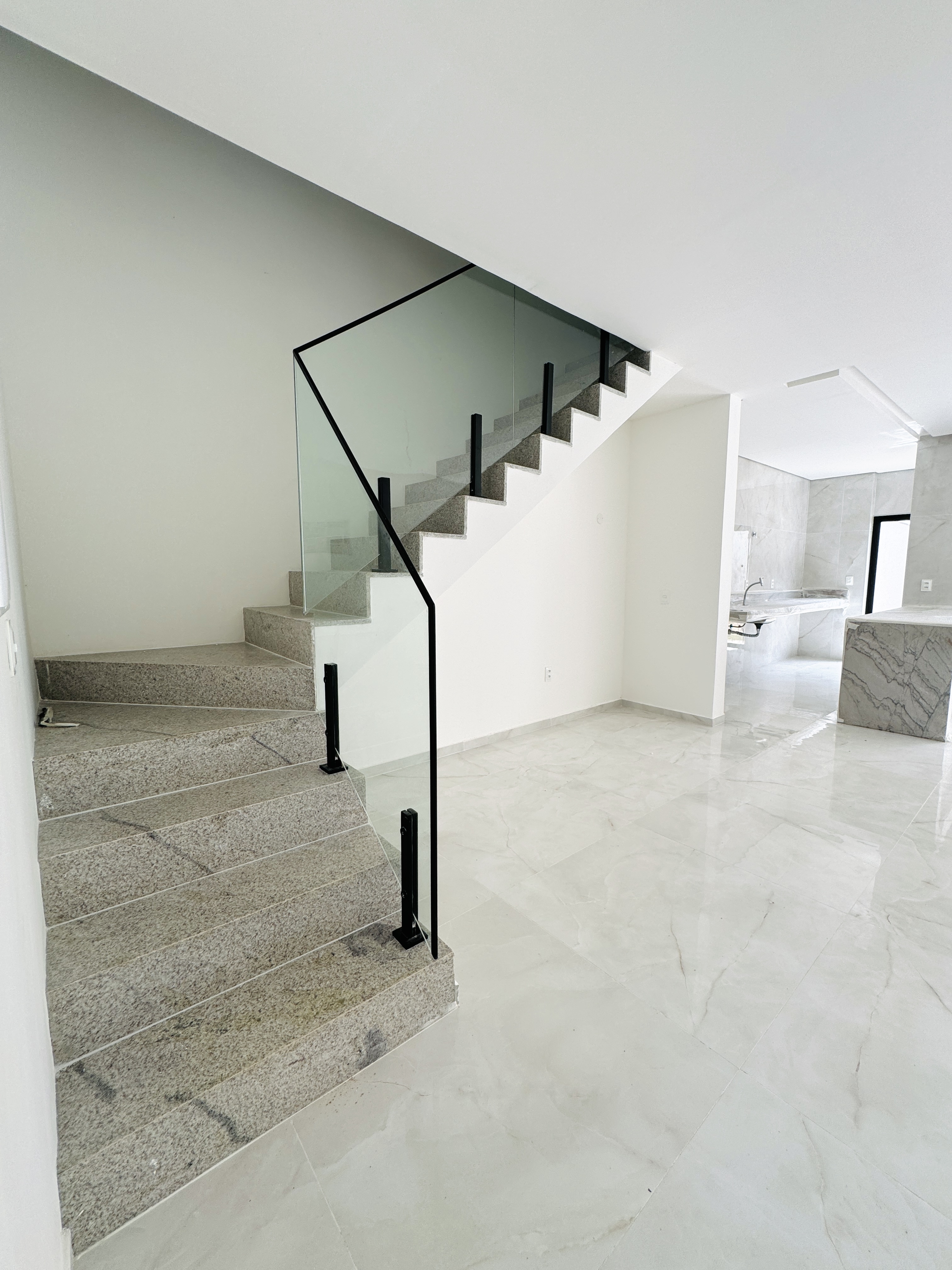 Casa à venda com 4 quartos, 4 suítes, 3 vagas e 152m² no Tamatanduba, Eusébio (CE) — foto 13 de 20