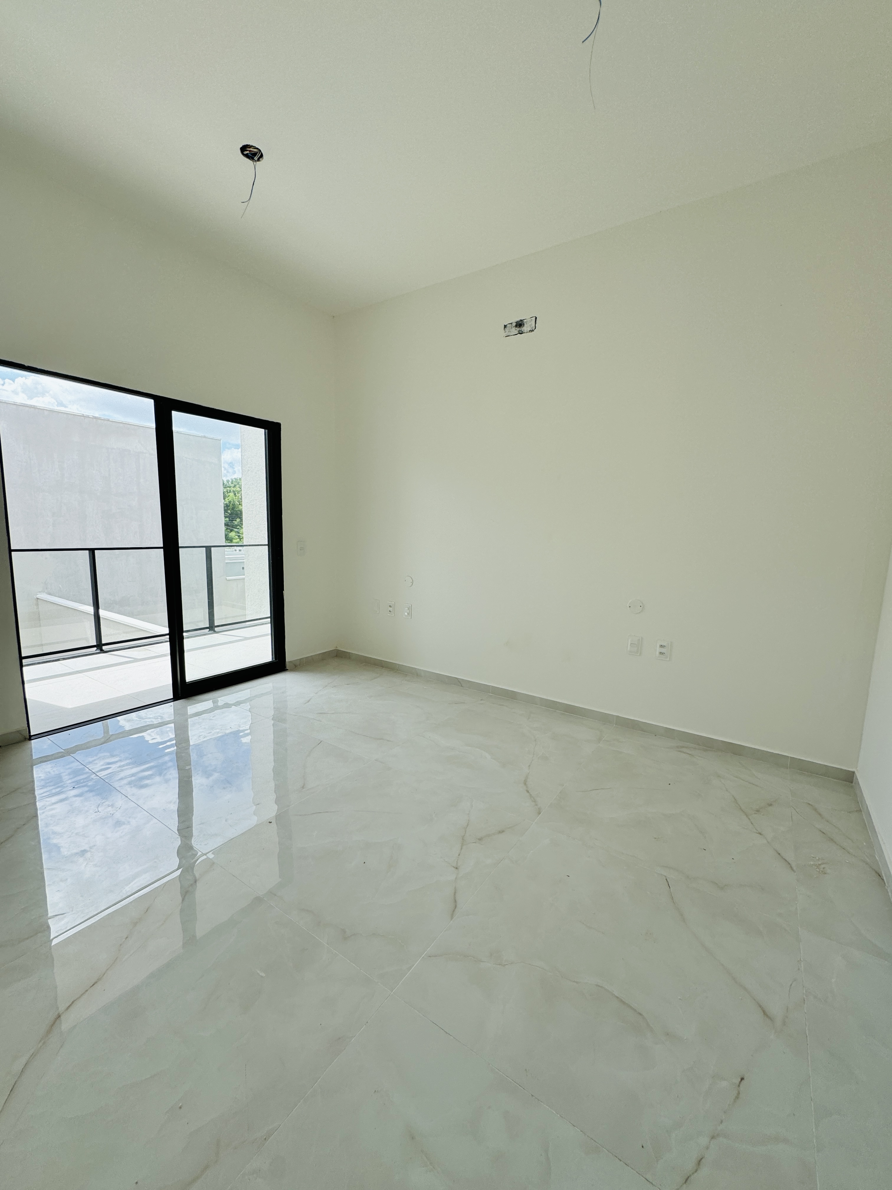 Casa à venda com 4 quartos, 4 suítes, 3 vagas e 152m² no Tamatanduba, Eusébio (CE) — foto 17 de 20