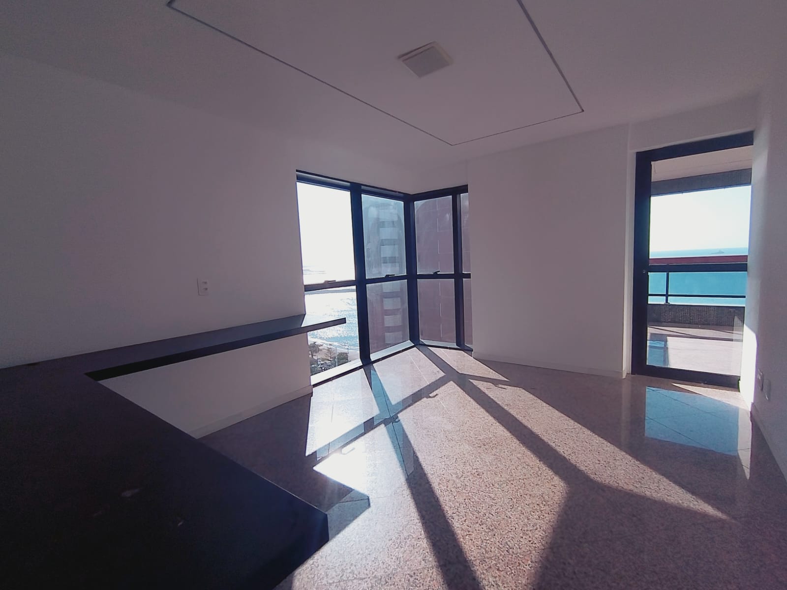 Apartamento à venda com 4 quartos, 4 suítes, 4 vagas e 330m² no Meireles, Fortaleza (CE) — foto 20 de 30