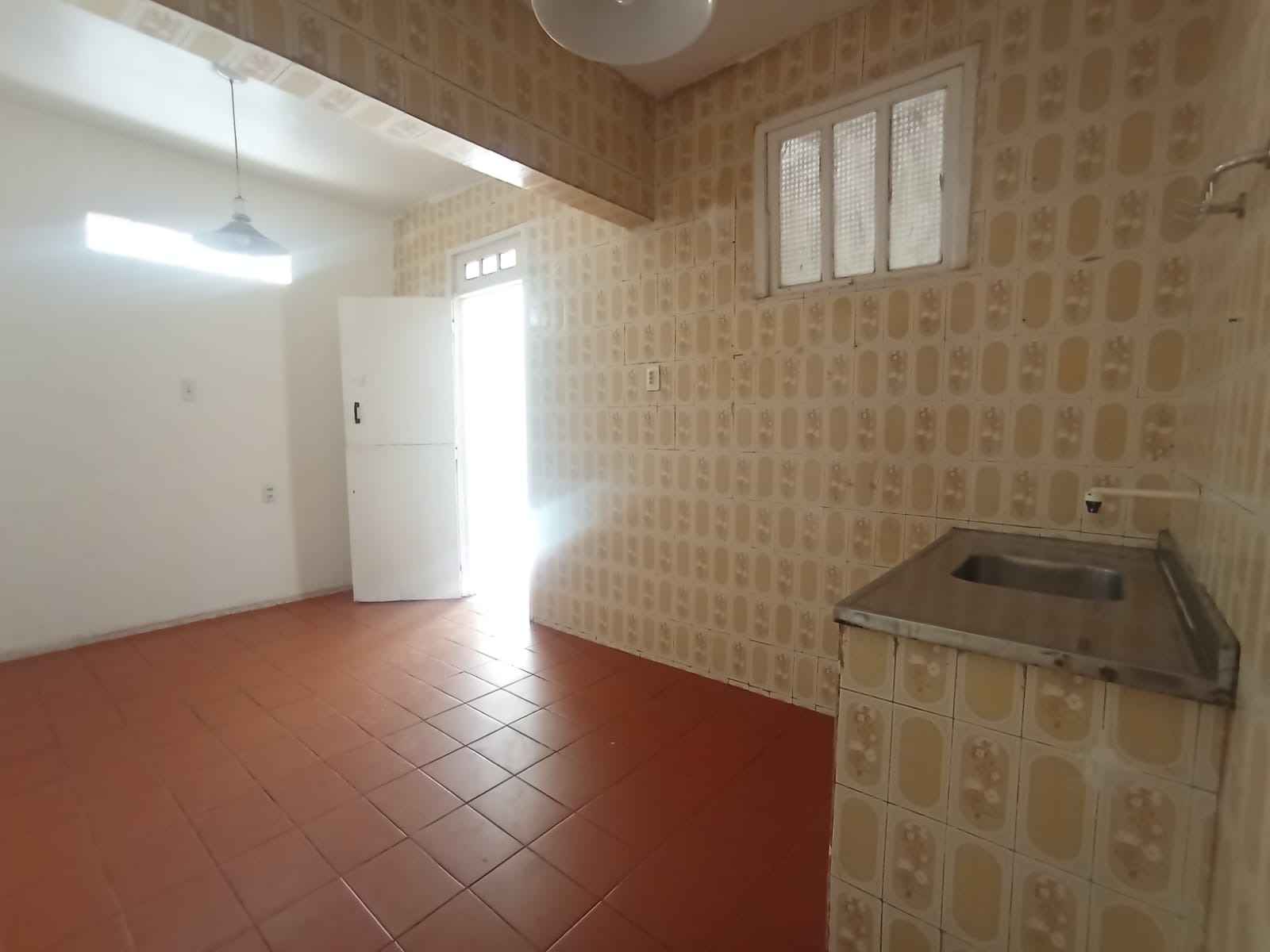 Casa à venda com 3 quartos, 1 suíte, 2 vagas e 180m² no Montese, Fortaleza (CE) — foto 9 de 13
